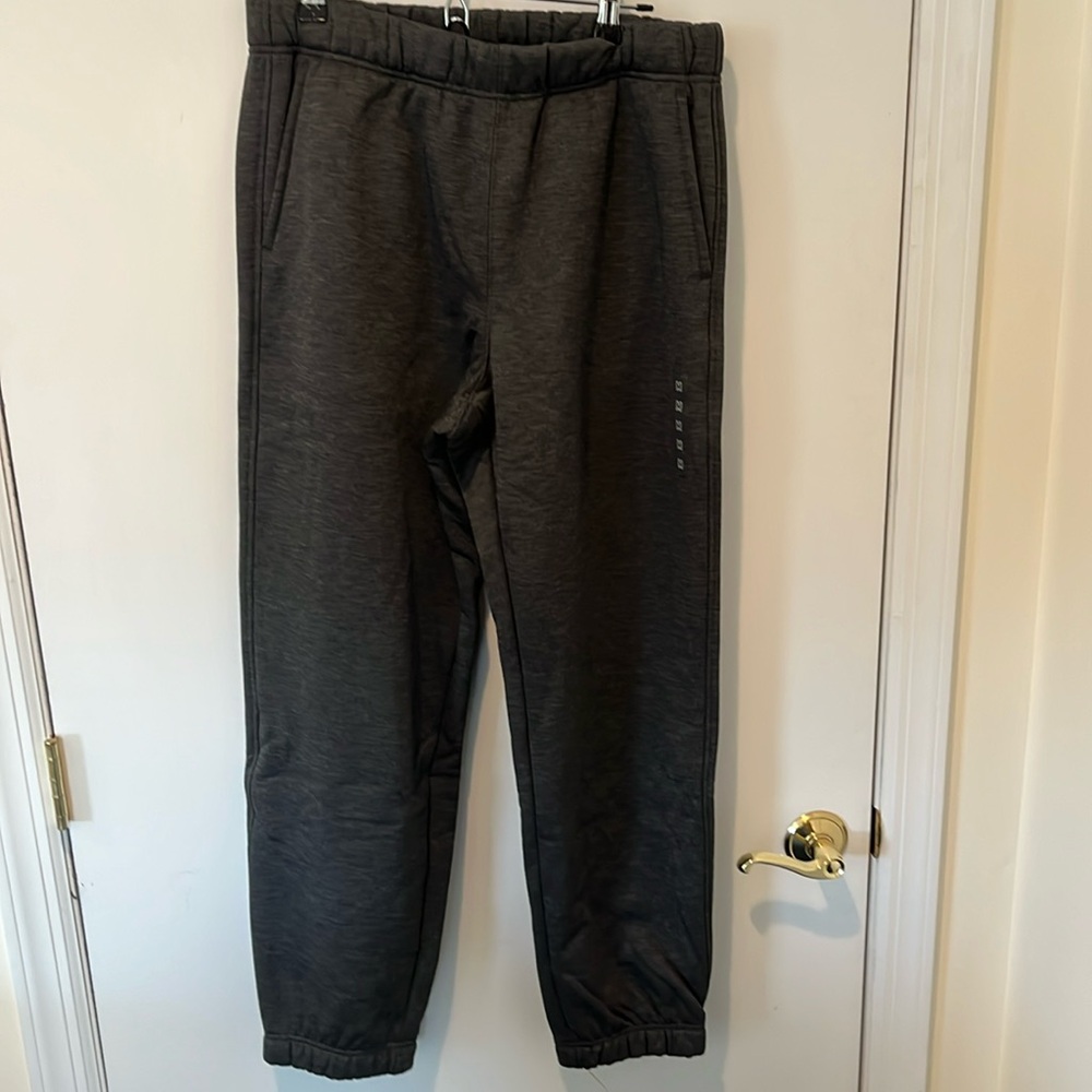 Uniqlo Heatech Grey Sweatpants Size Medium New with tags